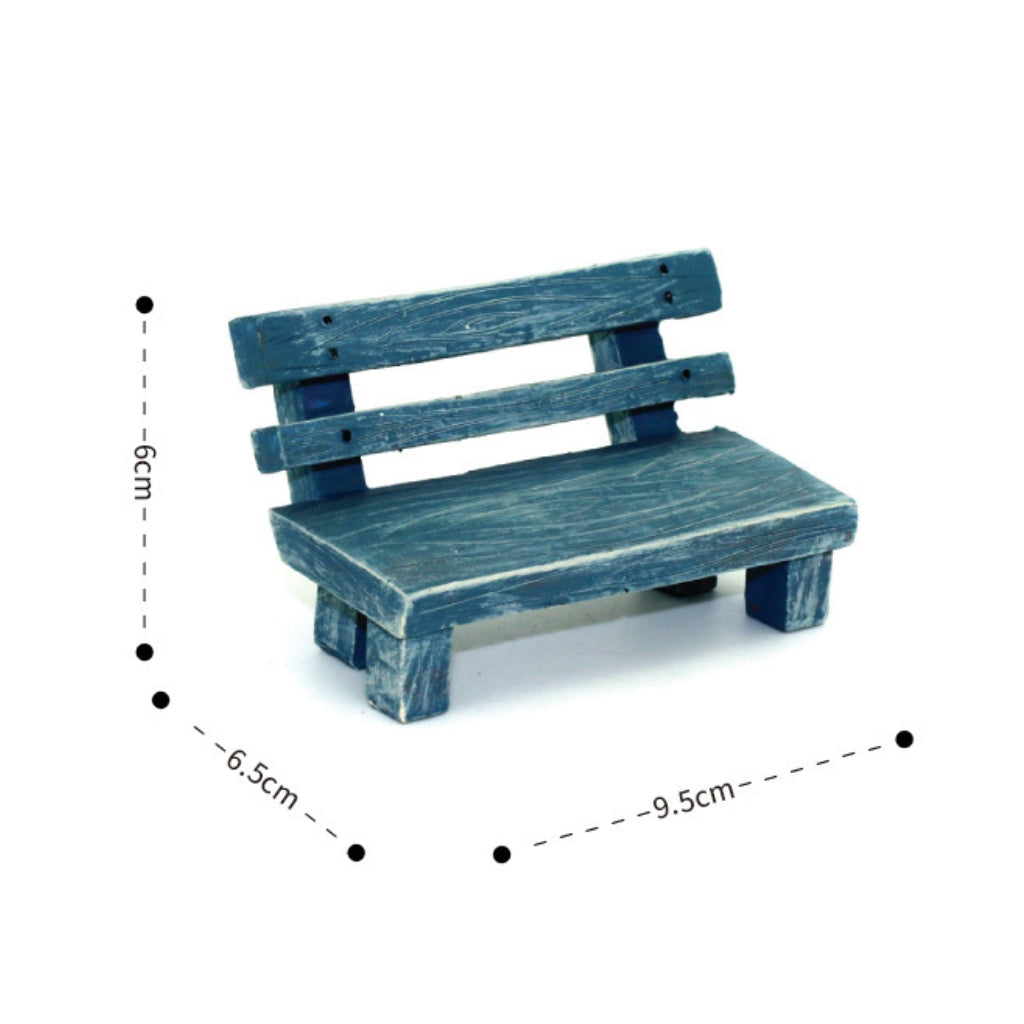 Park bench prop for tray gardens