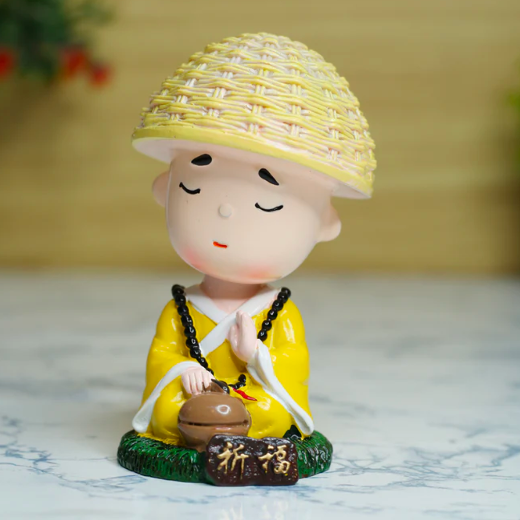 Miniature Meditating Monk with Tabla Shaking Decor miniature for terrariums - myBageecha