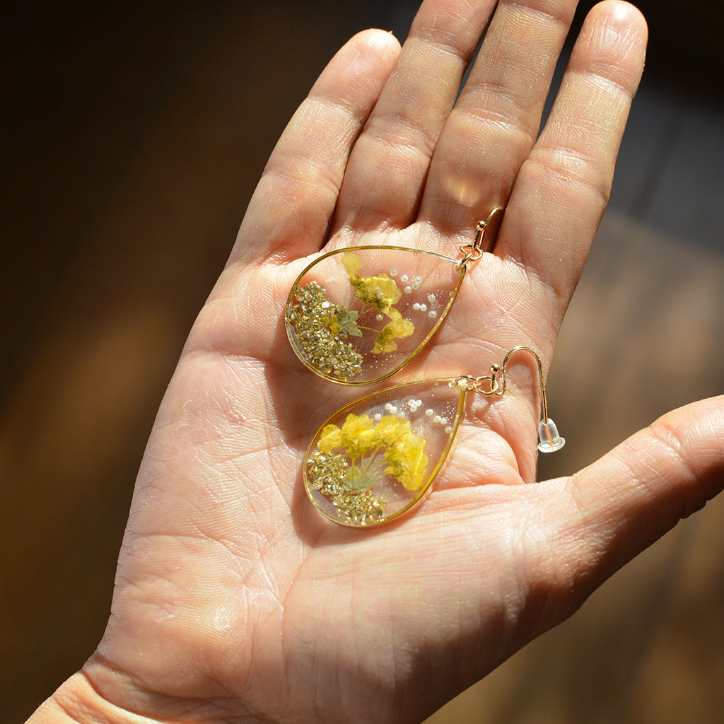Glittering Sun Real Dried Flower Earrings - myBageecha
