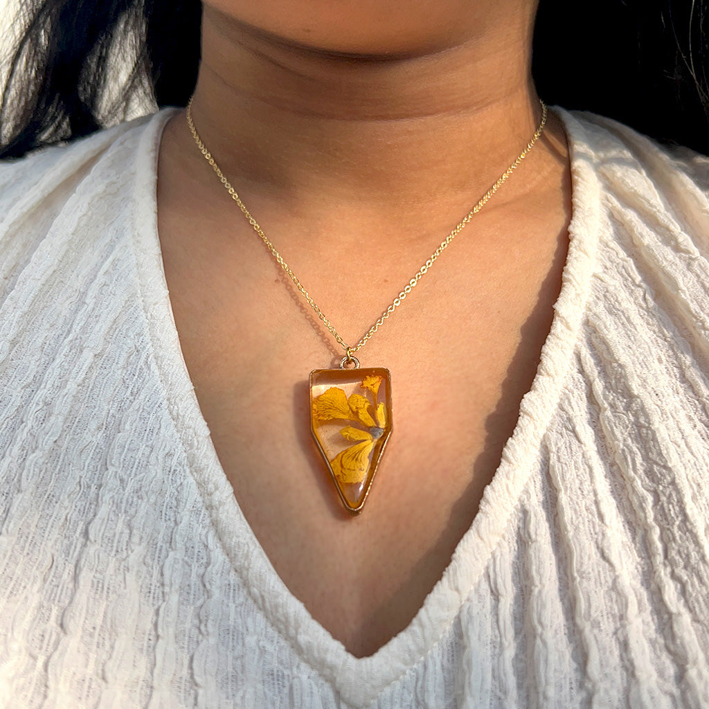 Mesmeric Gulmohar Real Dried Flower Necklace