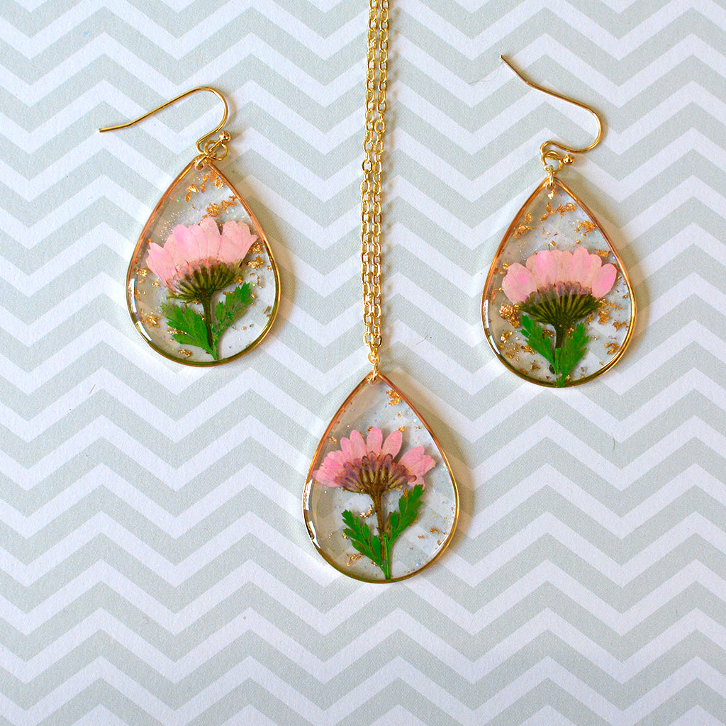 Intoxicating Autumn Real Dried Flower Necklace Earring Set - myBageecha