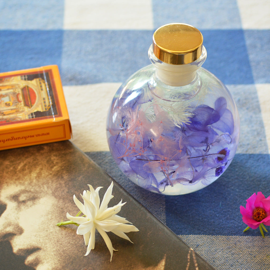 Pastel Blends Preserved Flower Tabletop placed on table – soothing preserved flower display.