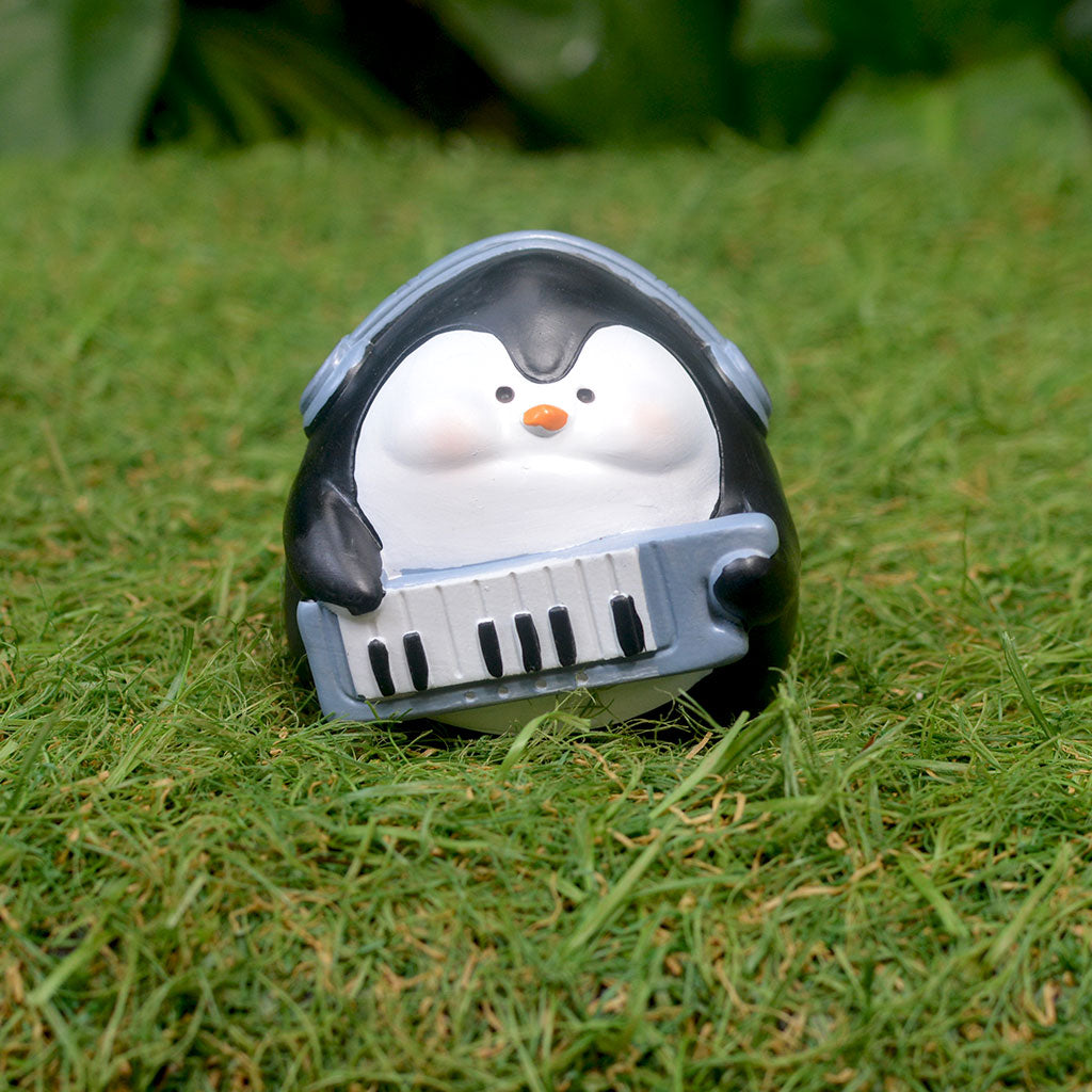 Miniature Plump Penguin Playing Keyboard Decor - myBageecha