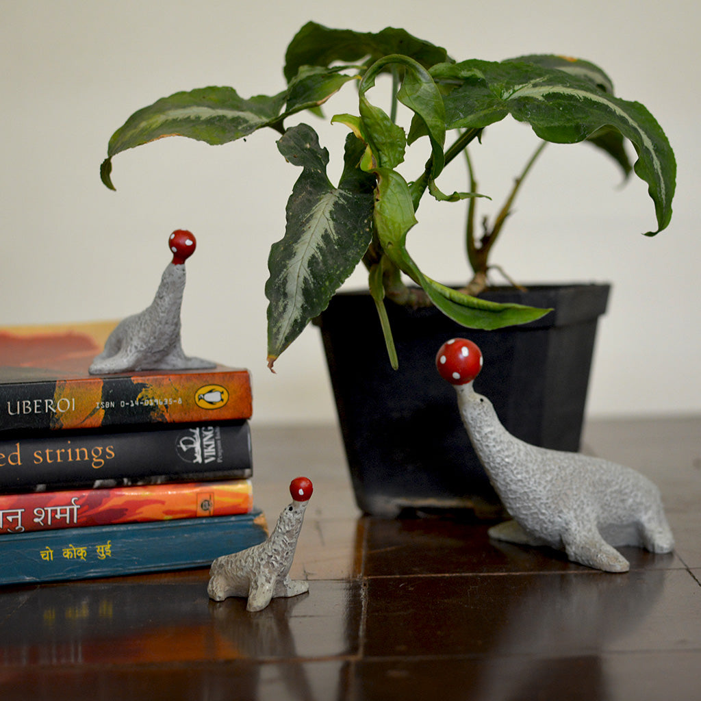 Miniature Seal Family Set – Cute Ocean Decor for Miniature ocean-themed seal figurines - myBageecha