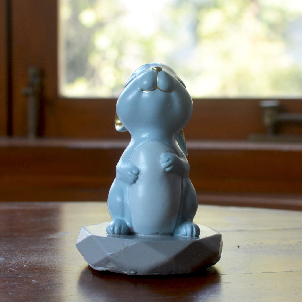 Miniature Sniffing Rabbit – Cute Resin Bunny Decor for Gardens & Gifts