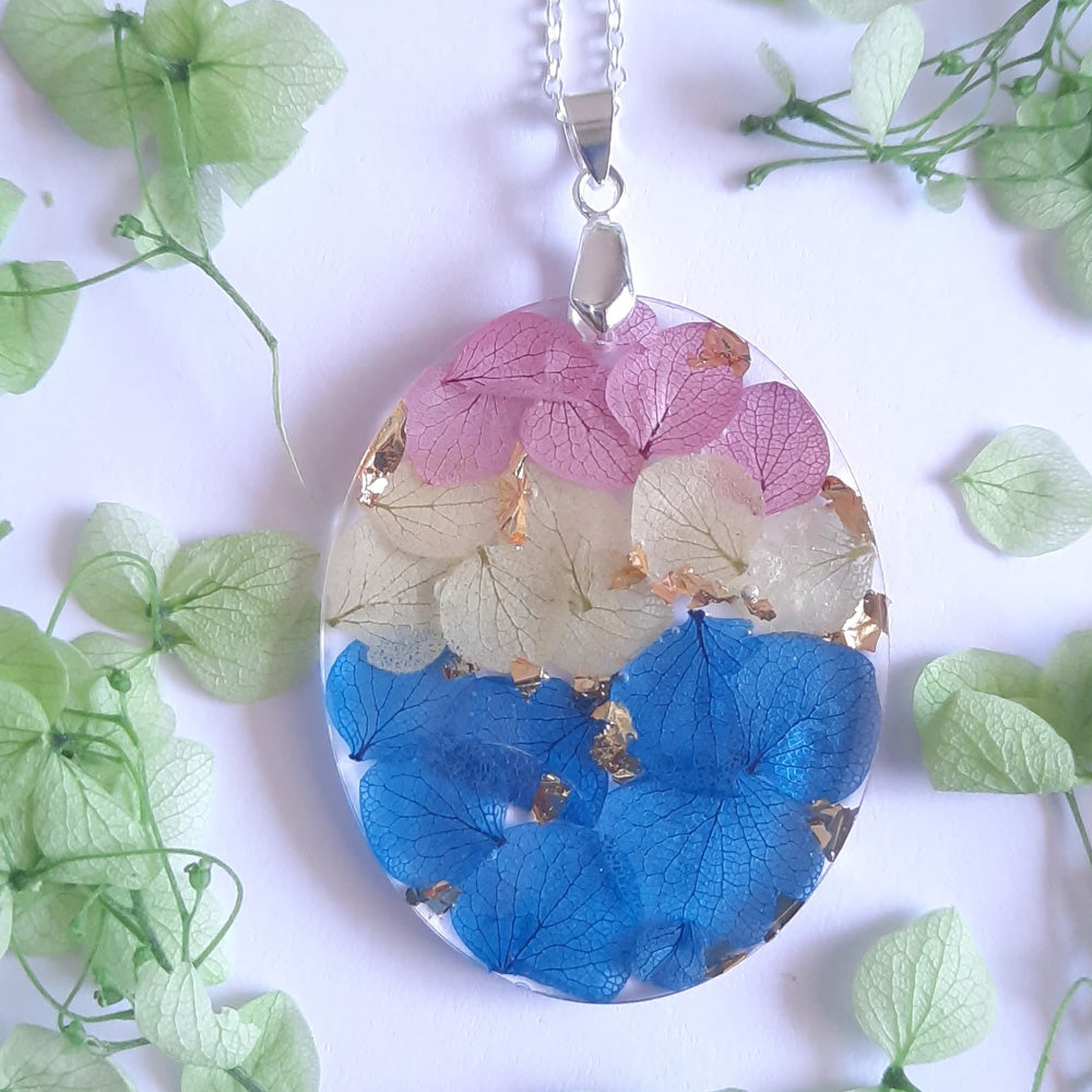 Asian Glory real dried flower necklace with multicolour floral resin pendant