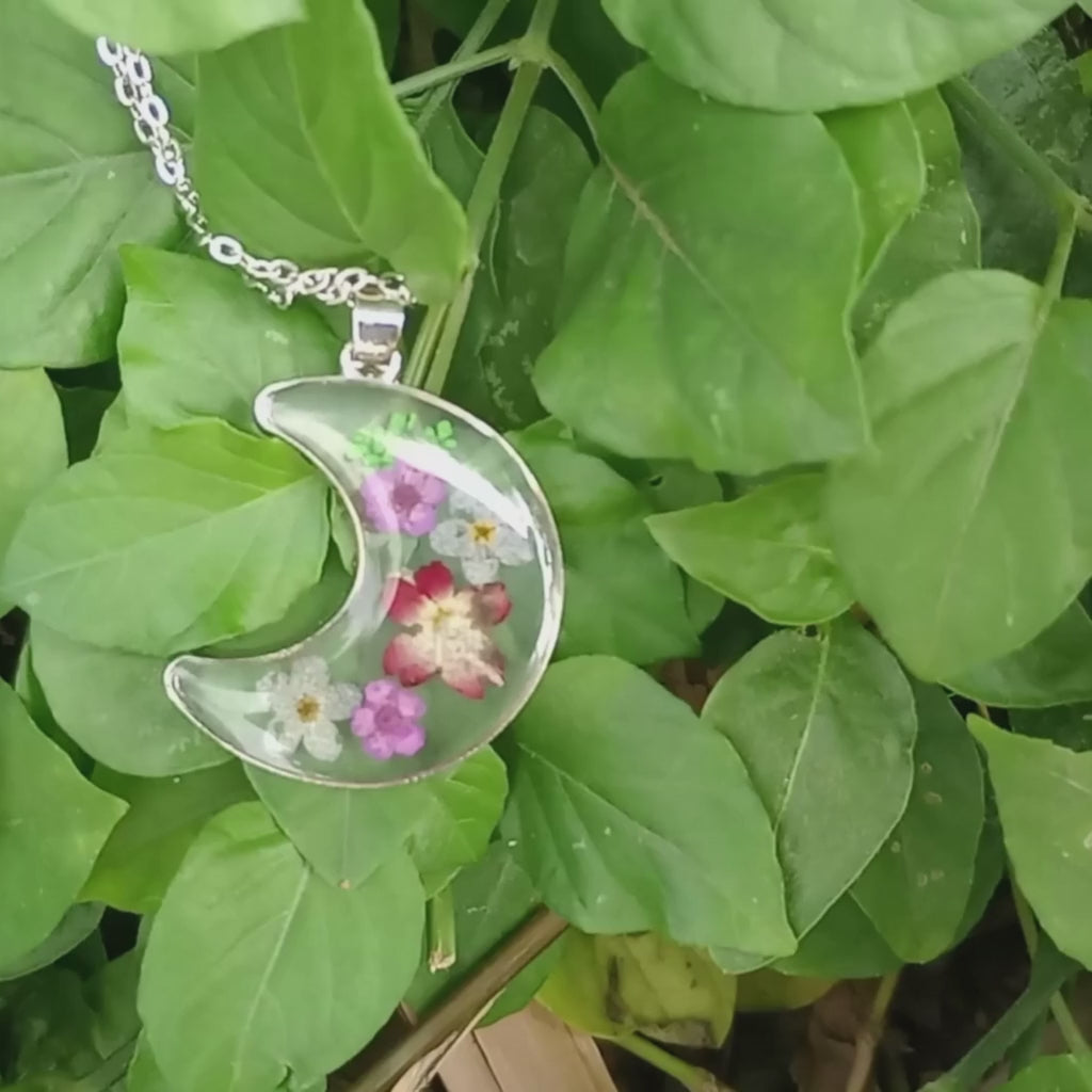 To The Moon Real Dried Flower Necklace
