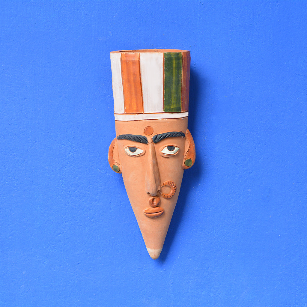 Hanging Townsfolk Terracotta Pot front view – myBageecha