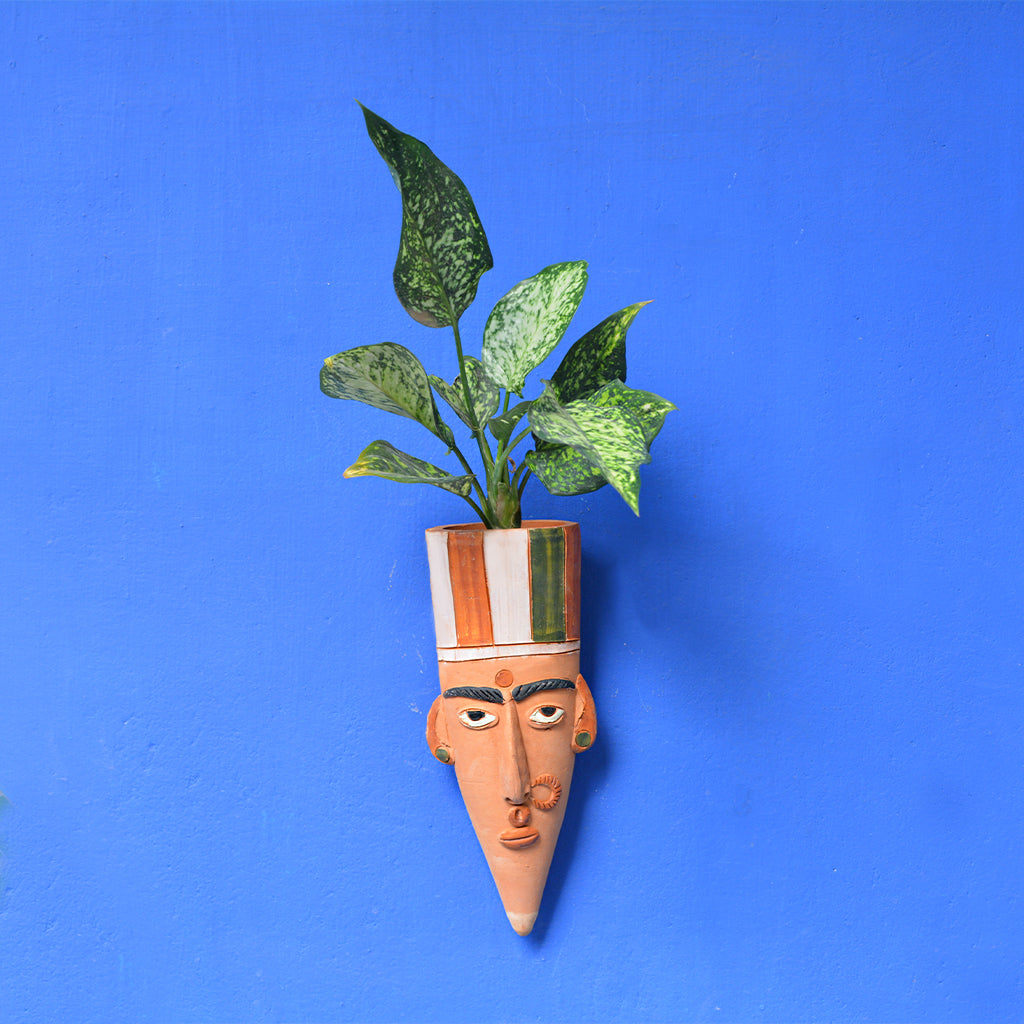 Side view of Hanging Townsfolk Pot