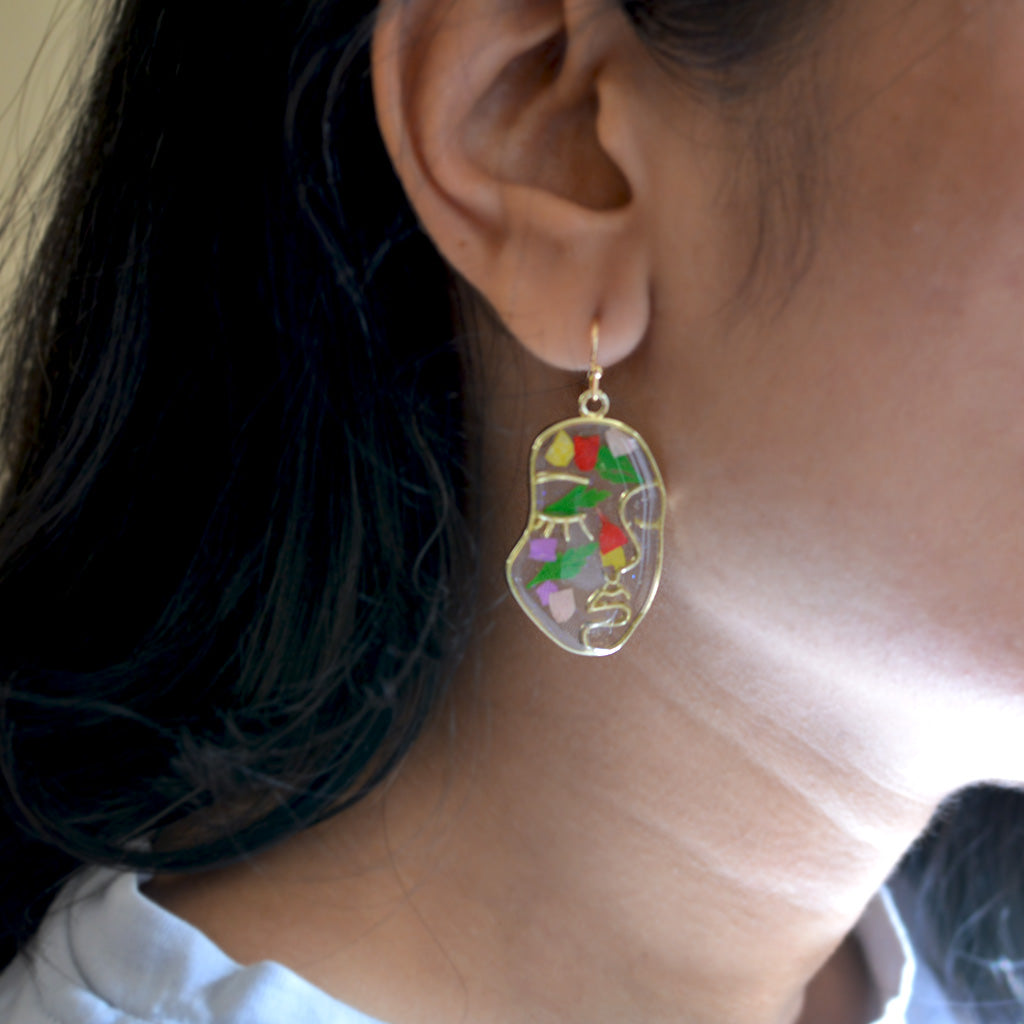 Arresting Visage Real Dried Flower Earrings - myBageecha