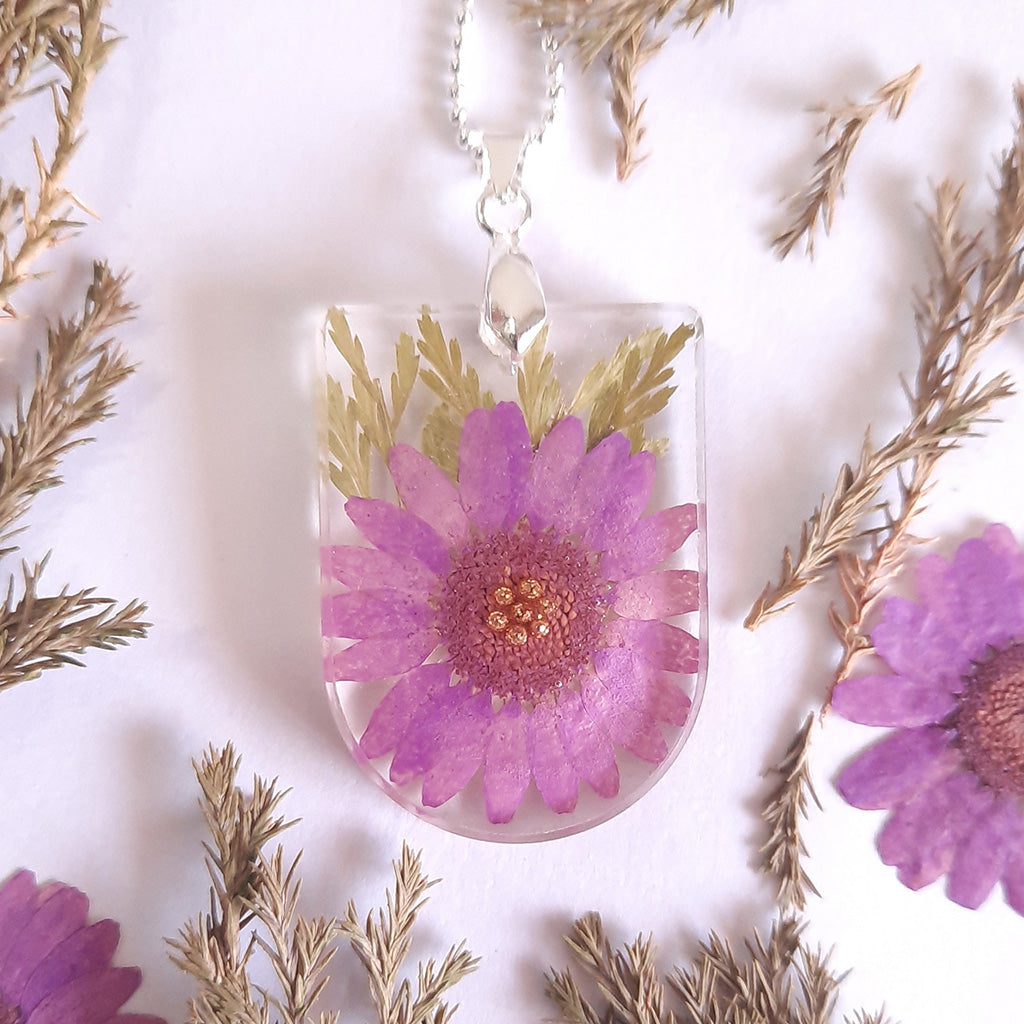 Backyard Beauty Real Dried Flower Necklace - myBageecha