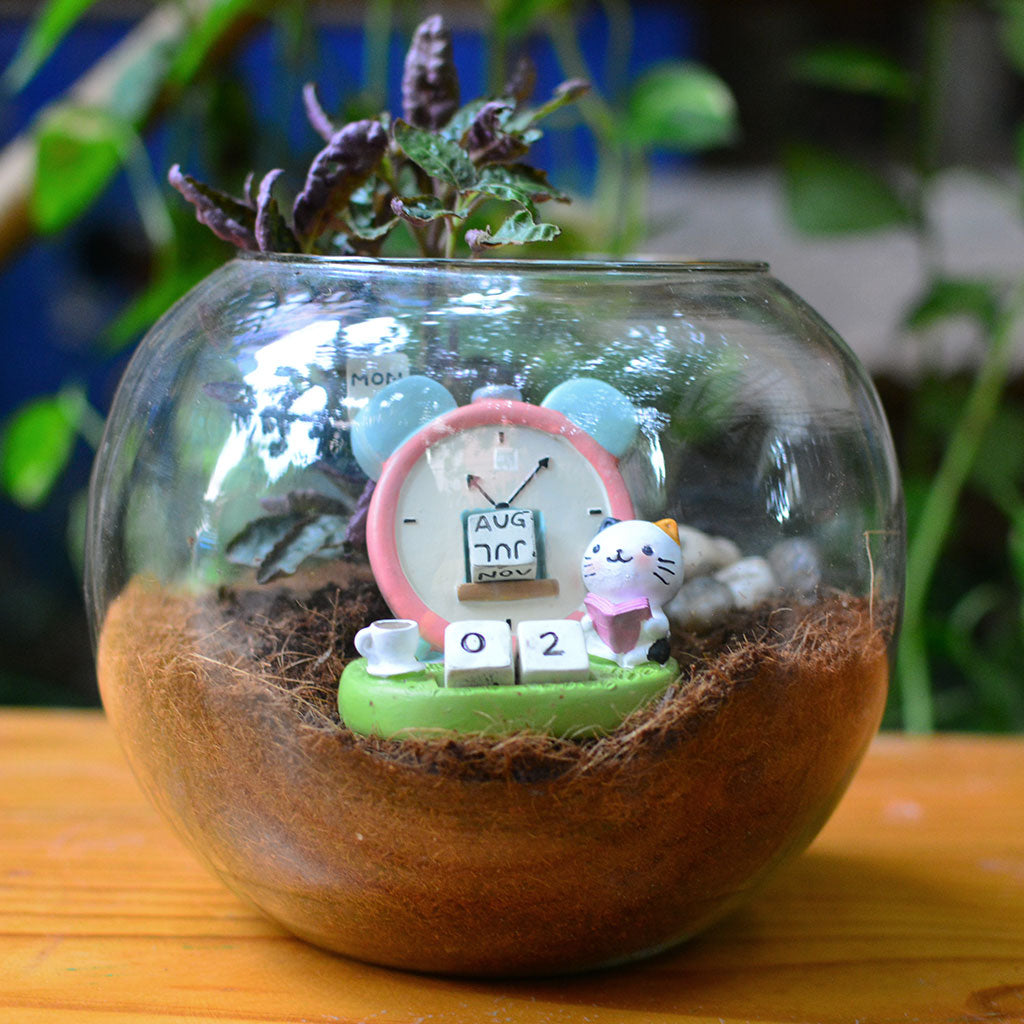 Miniature Cat with Adjustable Calendar Decor - myBageecha