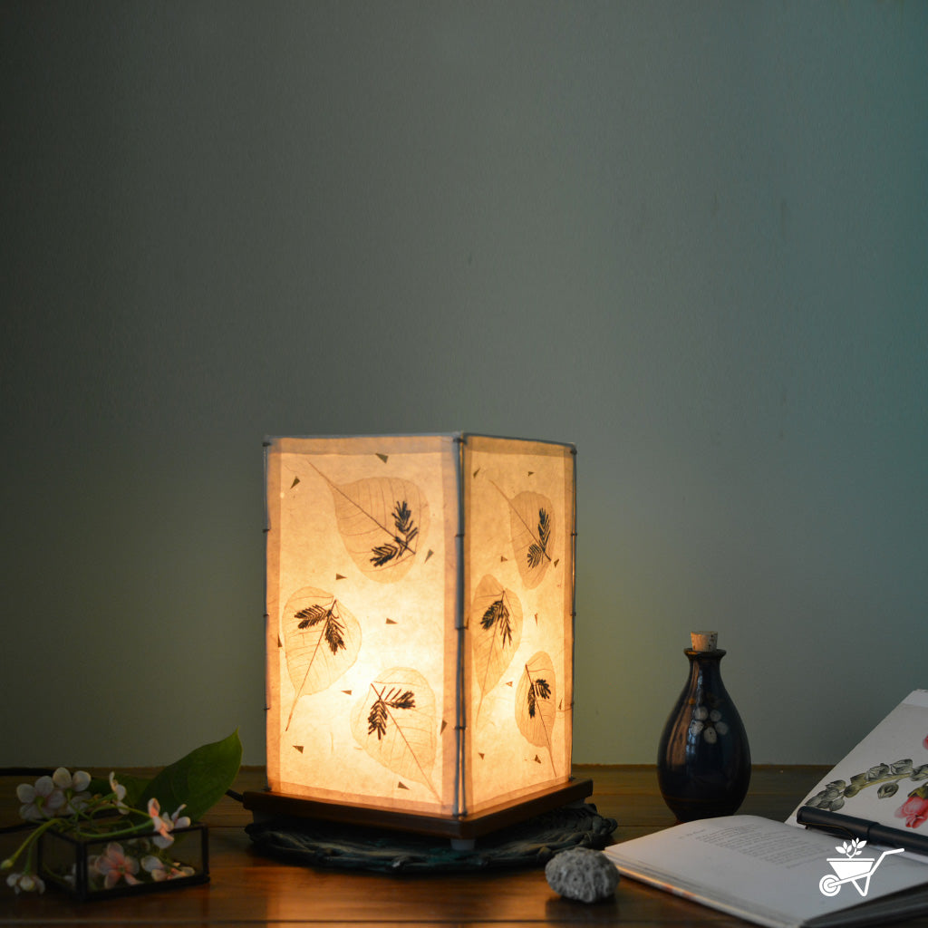 Charmingly Singular Pressed Flower Lampshade - myBageecha