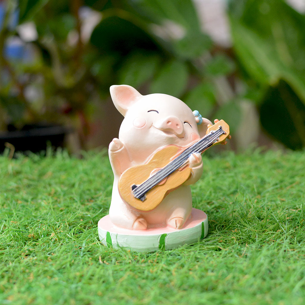 Miniature Cute Pig Playing Violin Decor - myBageecha