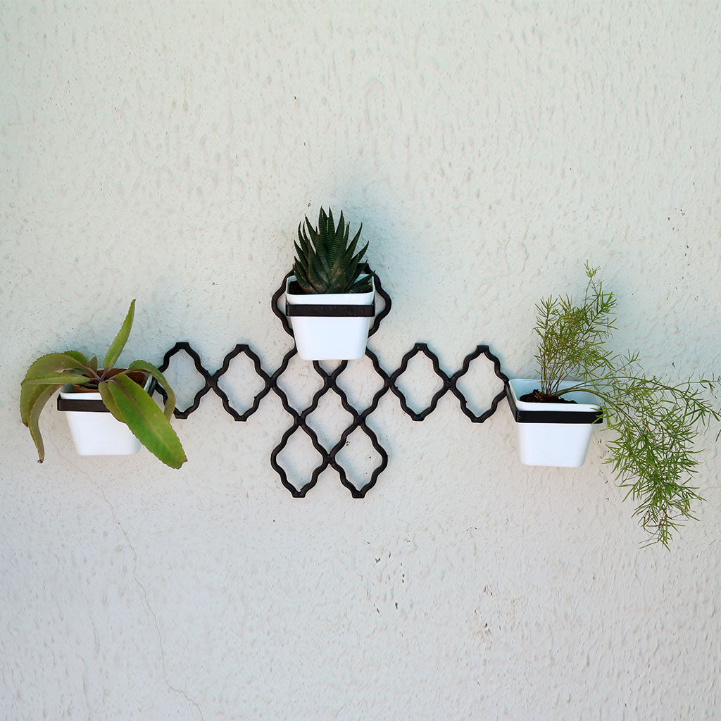 Decorative Hanging Pot Stand - myBageecha