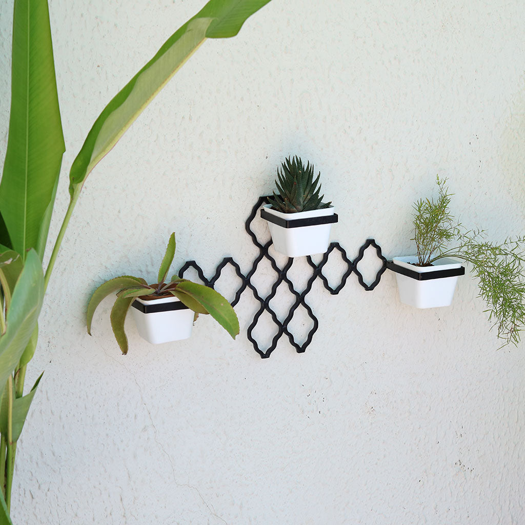 Decorative Hanging Pot Stand - myBageecha