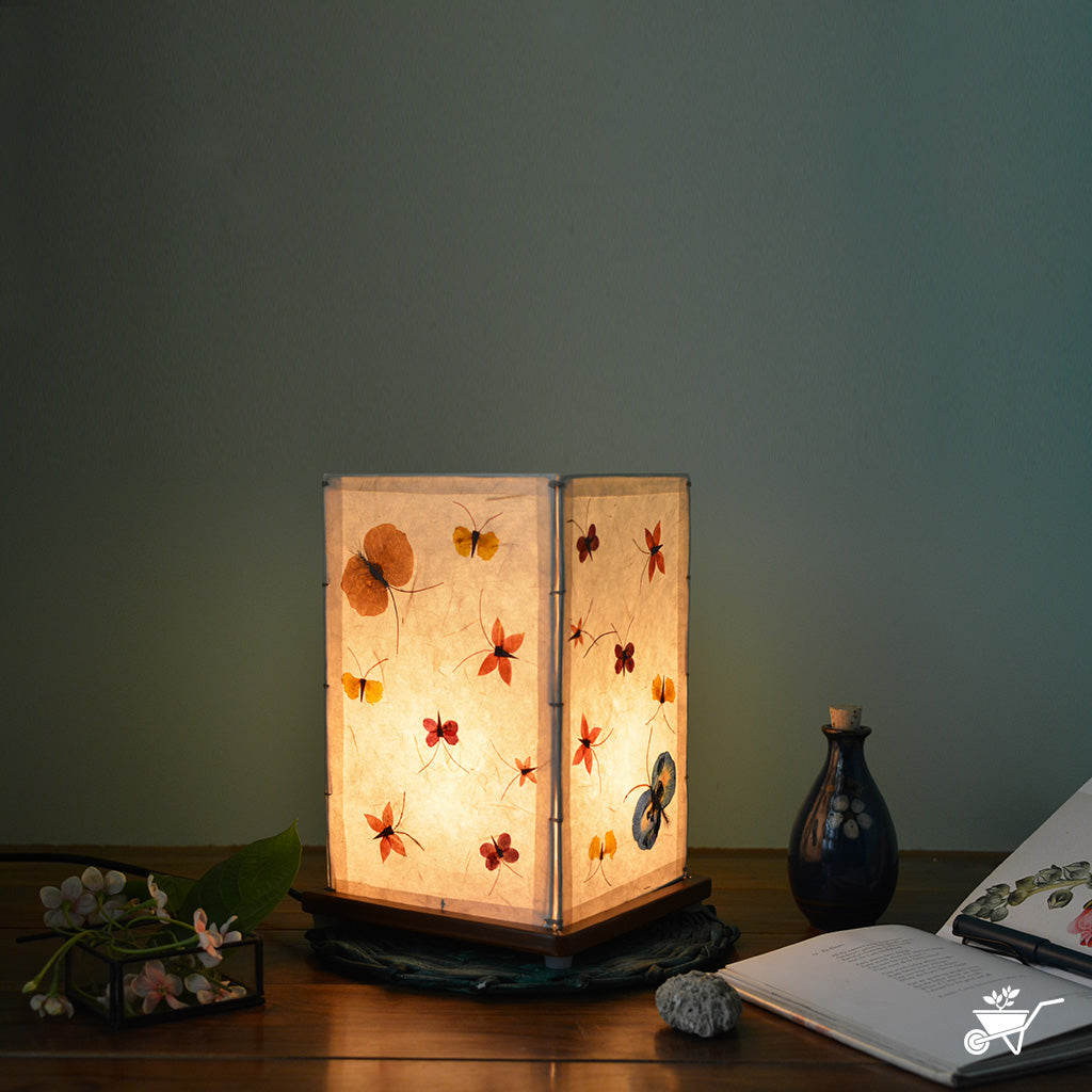 Fluttering Cluster Pressed Flower Lampshade - myBageecha