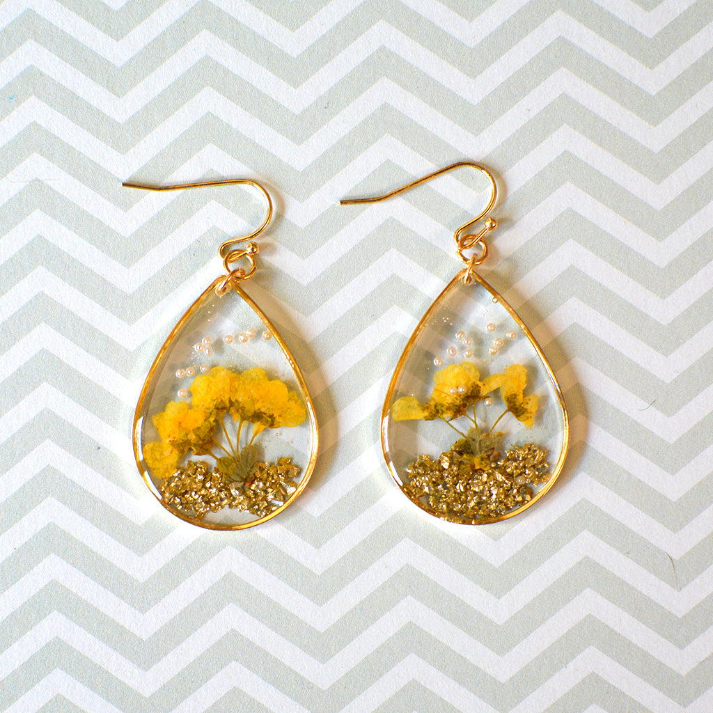 Glittering Sun Real Dried Flower Earrings - myBageecha