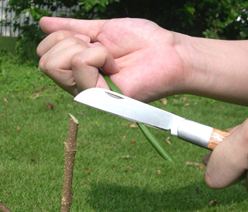 Gardener Knife 9.5 X 3 X 1 (in inches) - myBageecha