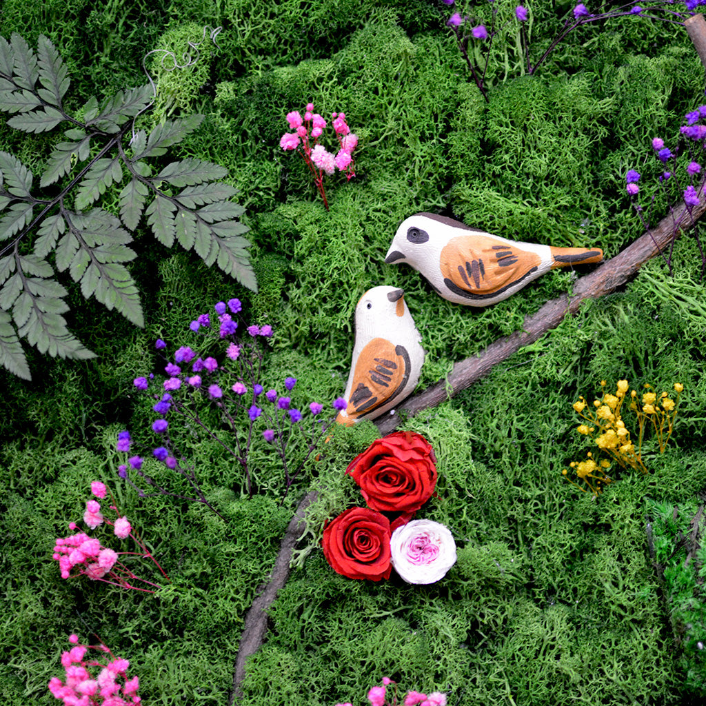 Forest trail theme preserved moss décor