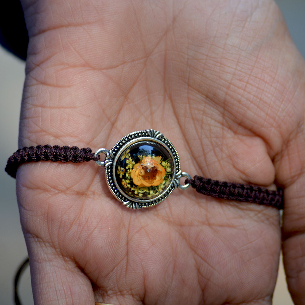 Precious Possession Real Dried Flower Bracelet - myBageecha