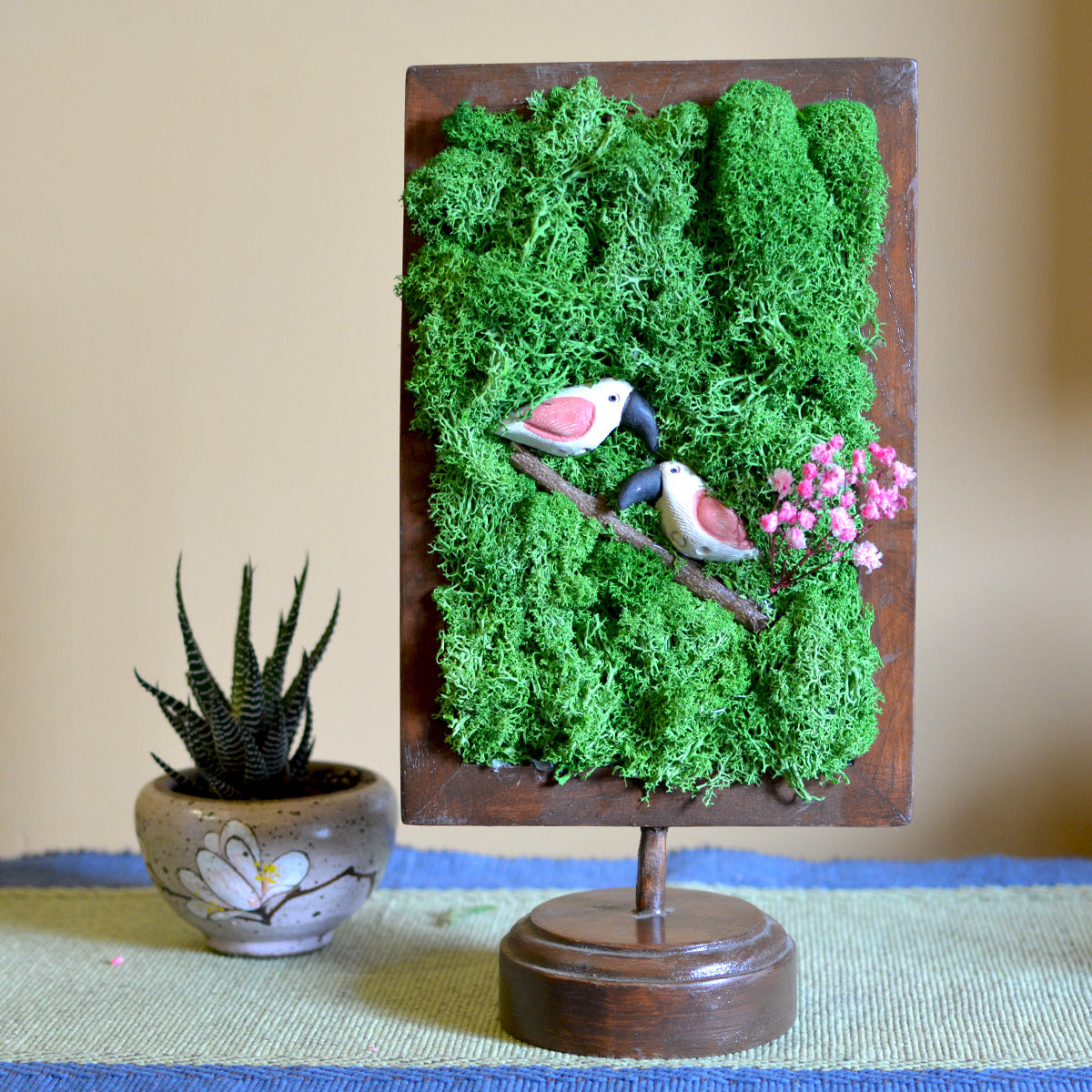 Privy Prattle preserved moss tabletop frame – front view