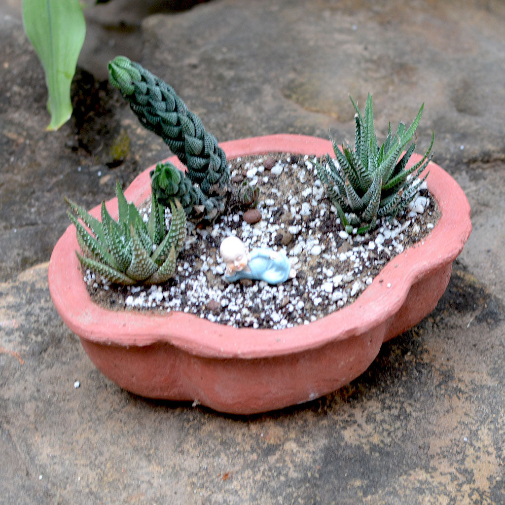 Close-up of petal corner design - myBageecha