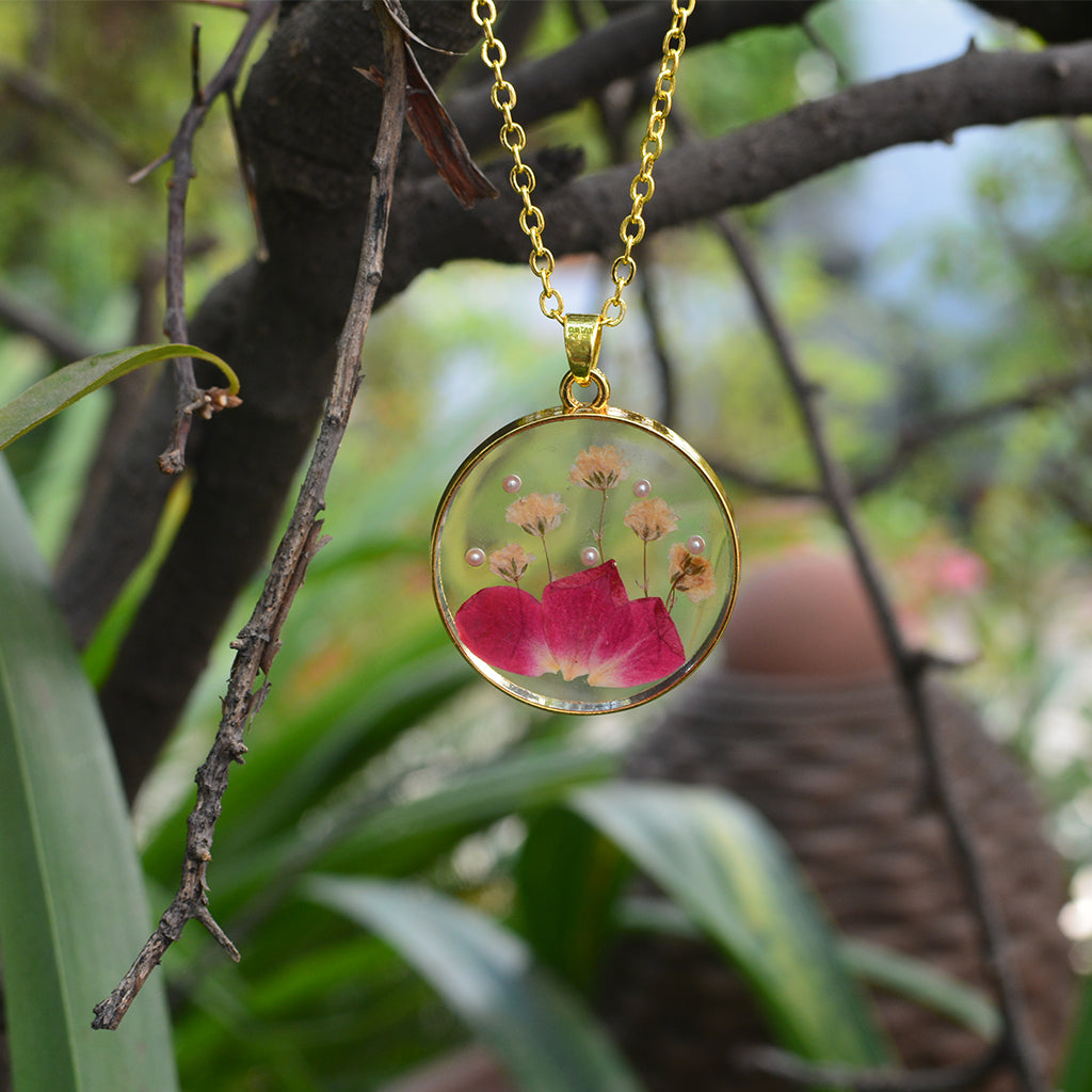 Real Flower Resin Jewelry Pressed Flower Pendant Necklace IVR Real