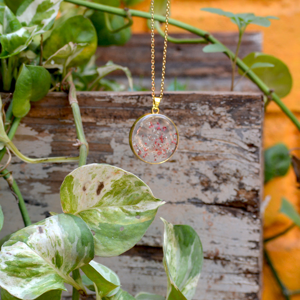 Speckled Embellishment Real Dried Flower Necklace - myBageecha