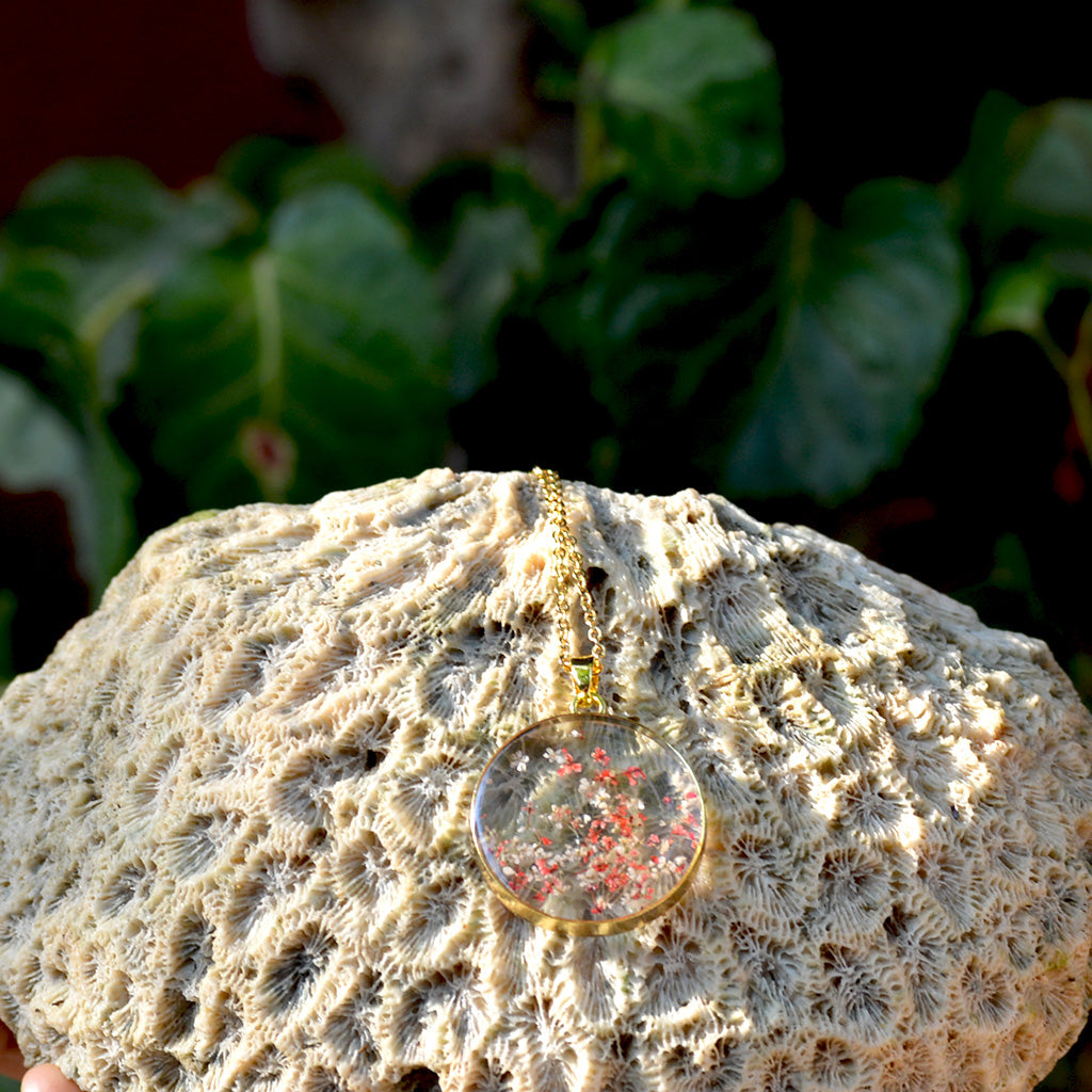 Speckled Embellishment Real Dried Flower Necklace - myBageecha