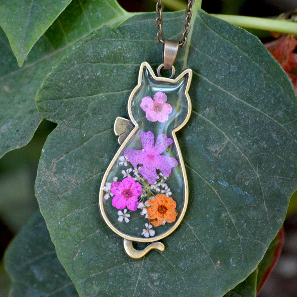 Tabby Floret Real Dried Flower Necklace - myBageecha