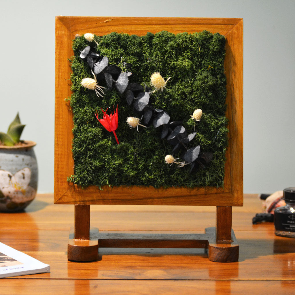 Tousled Bud preserved moss tabletop frame – front view