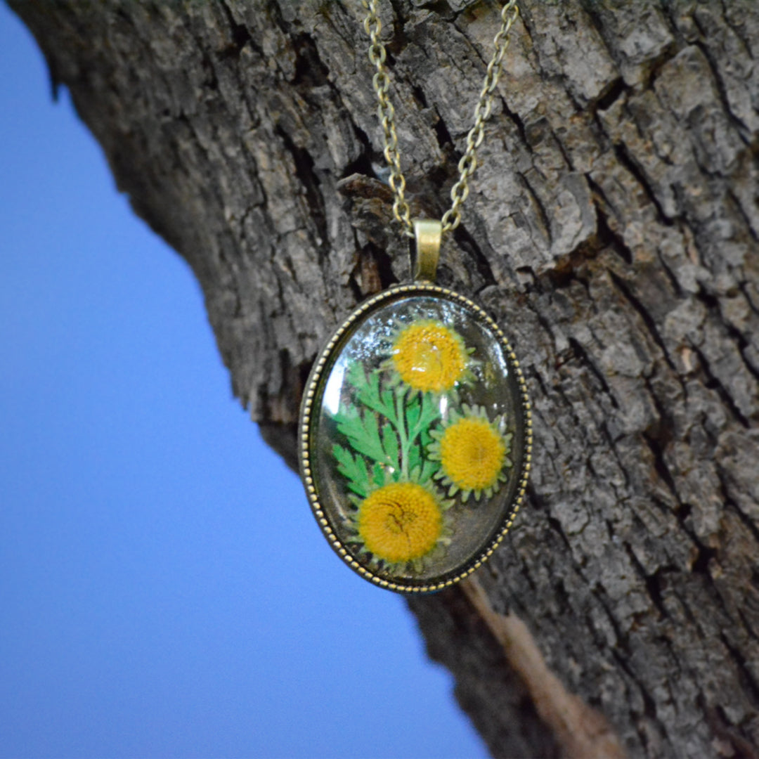 Vincent Star Real Dried Flower Necklace - myBageecha