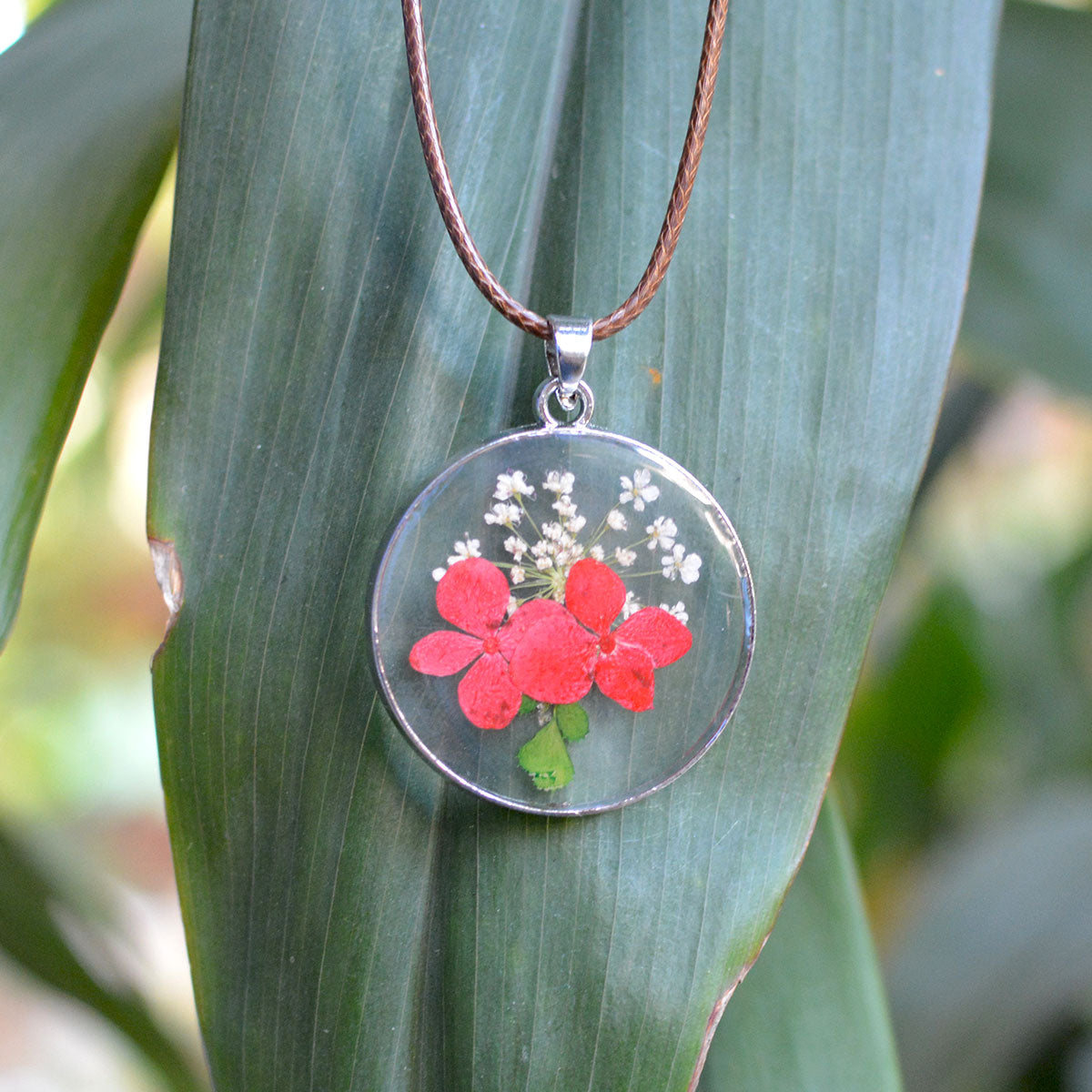 Whiff of Amour Real Dried Flower Necklace - myBageecha