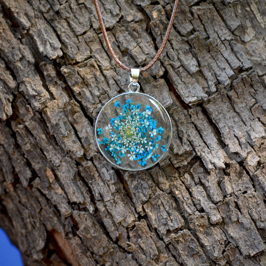 A Briny Splash Real Dried Flower Necklace - myBageecha