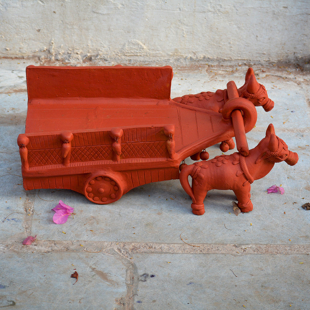Side view of Bullock Cart Pot Stand