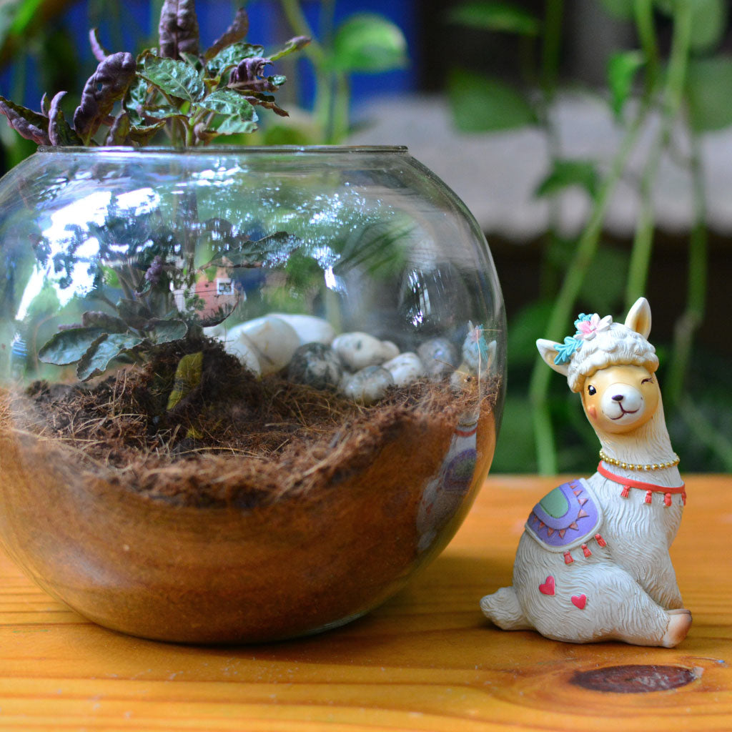 Animal décor accessory for terrariums