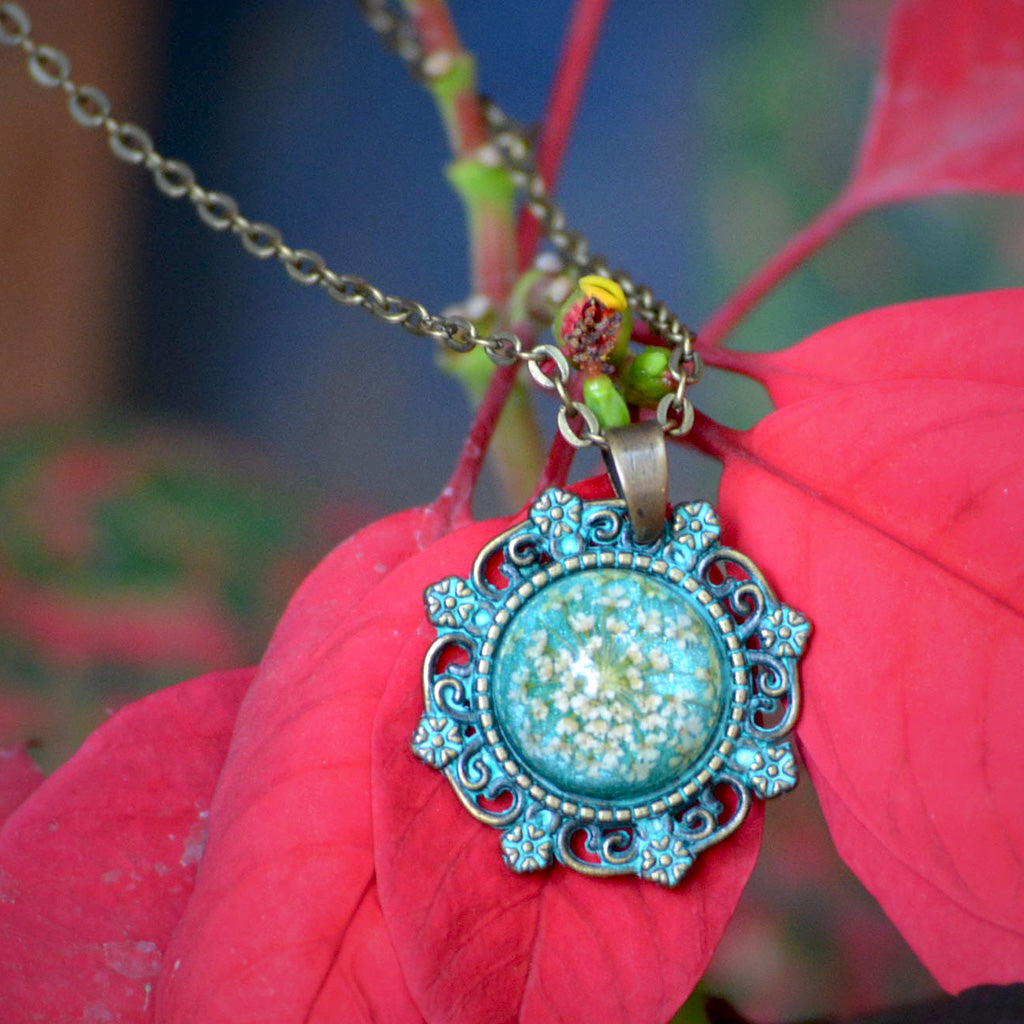 Emerald Prang Real Dried Flower Necklace - myBageecha