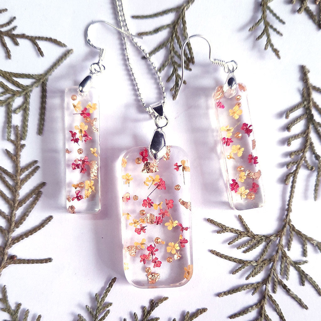 Floral Galaxy Real Dried Flower Necklace - myBageecha