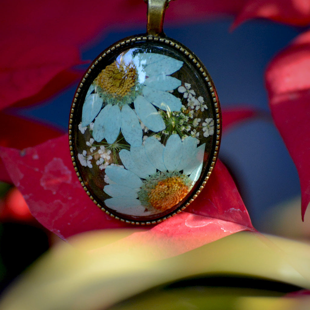 Petals of the Sky Real Dried Flower Necklace - myBageecha