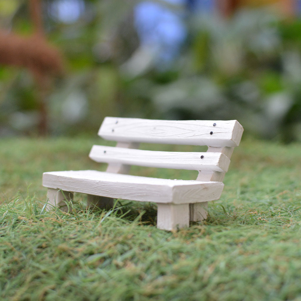 Miniature outdoor décor bench