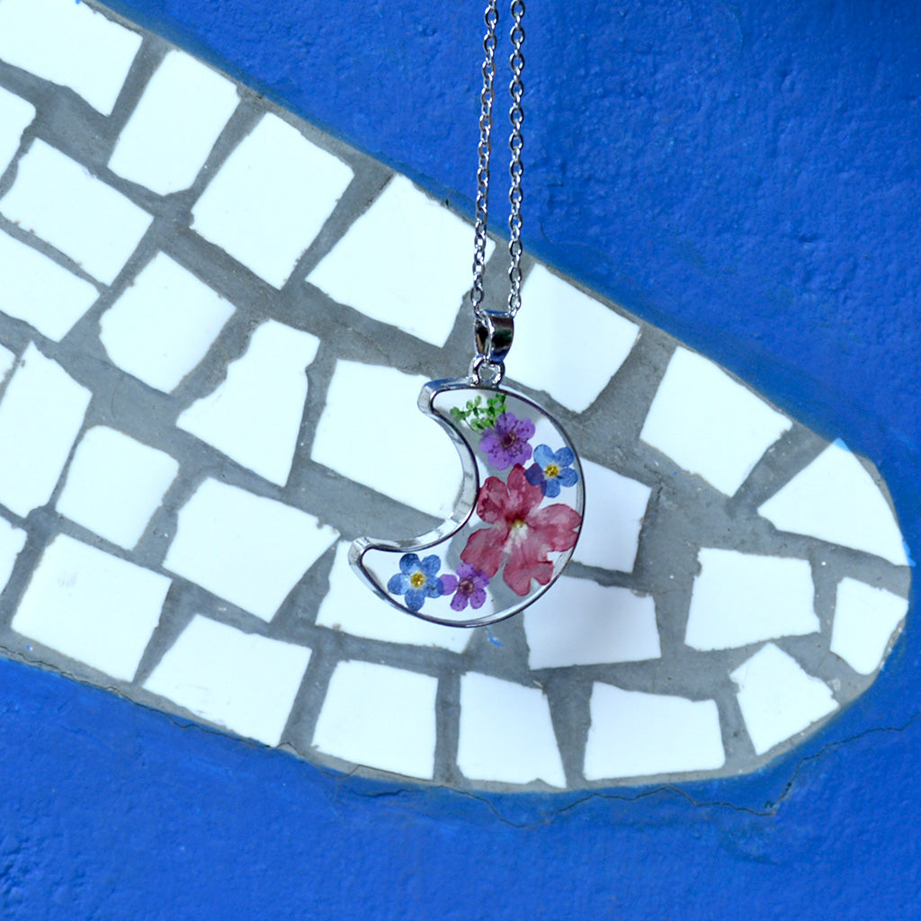 To The Moon Real Dried Flower Necklace - myBageecha