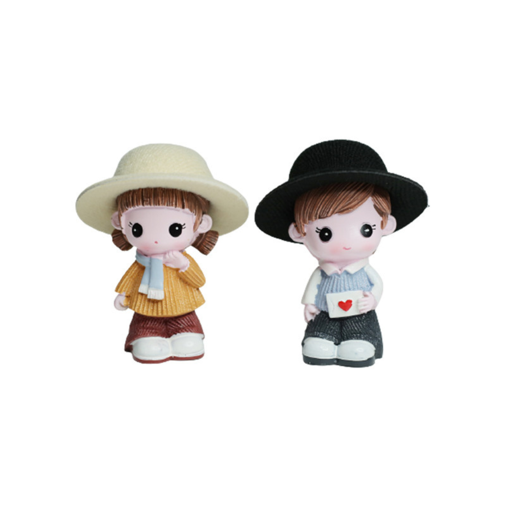 Miniature Love Couple with Hat Decor (Set of 2) Decor - myBageecha