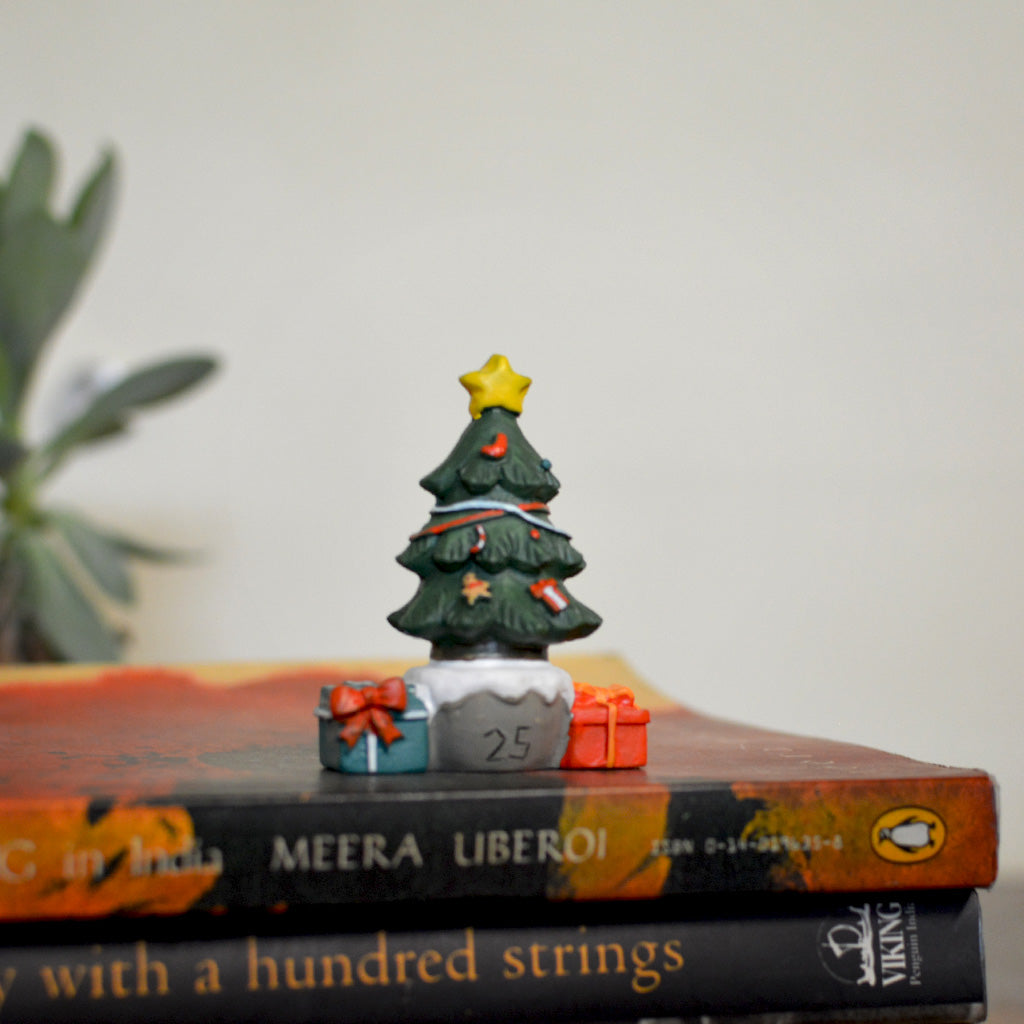 Miniature Christmas Tree with Gifts Decor