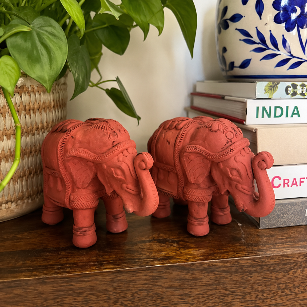 Set of 2 Mini Terracotta Elephant with cozy decor