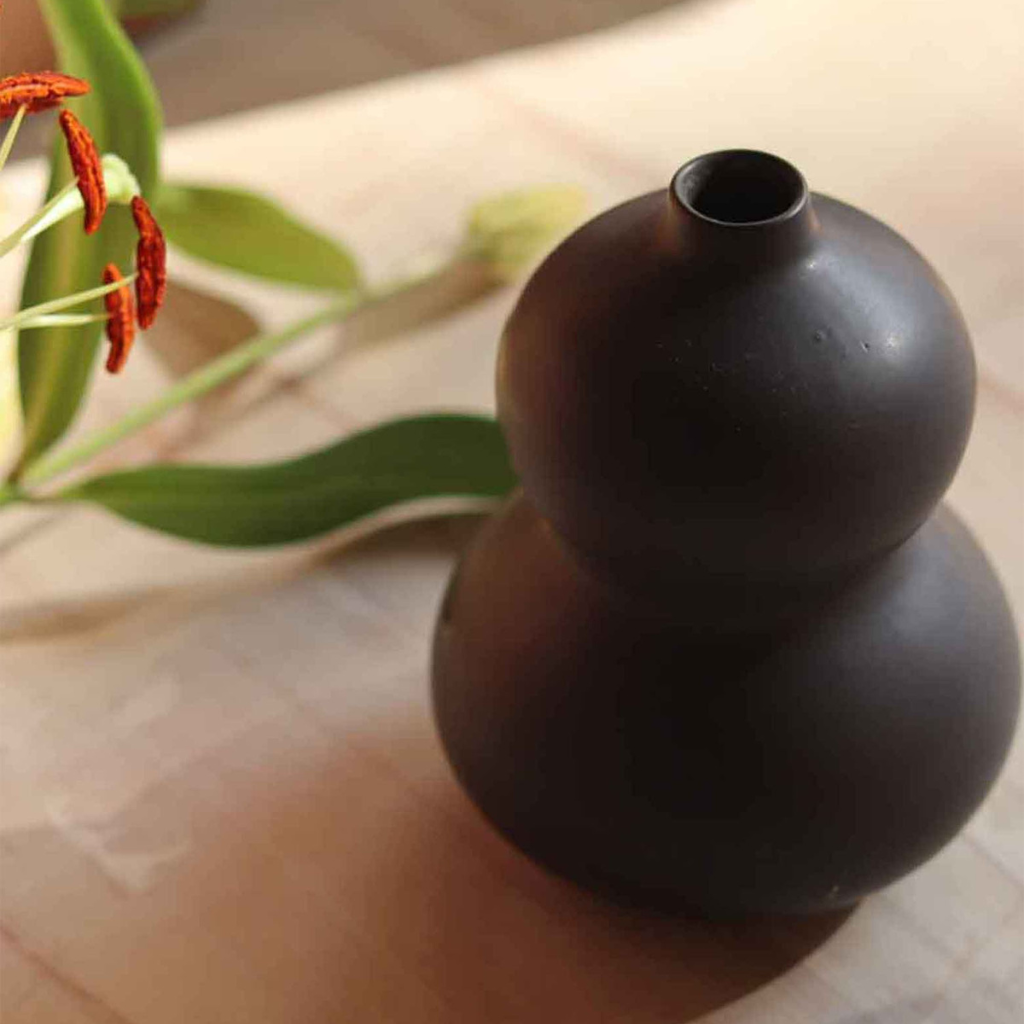 Oreo Vase