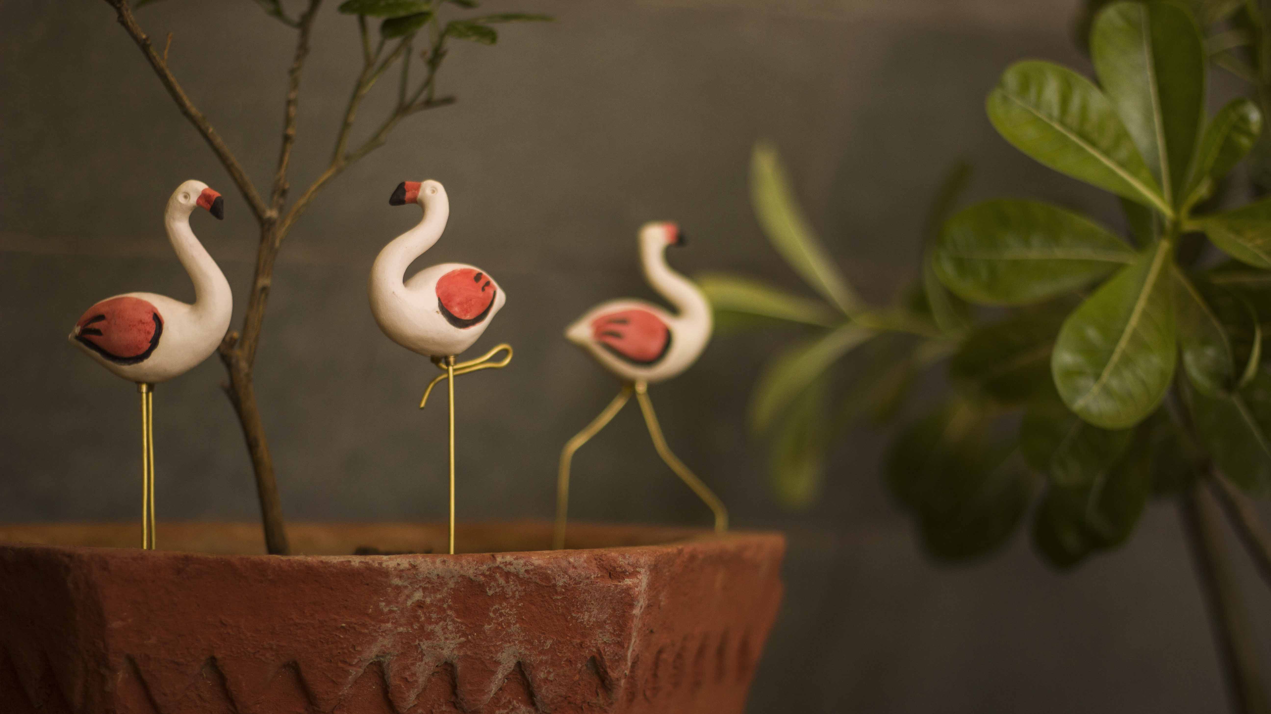 Plant Poker Flamingo (Resting) Garden Stick 1 Pc - myBageecha