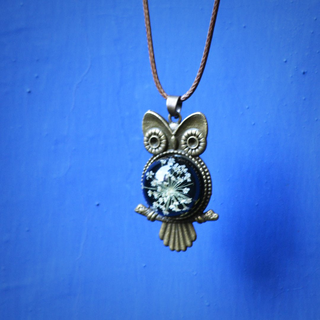 A Starry Hoot Real Dried Flower Necklace - myBageecha