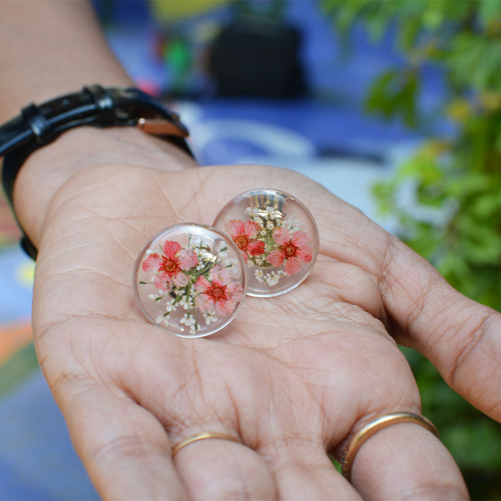 Christmas style sparkling real flower earrings - Shop Din's Garden Earrings  & Clip-ons - Pinkoi