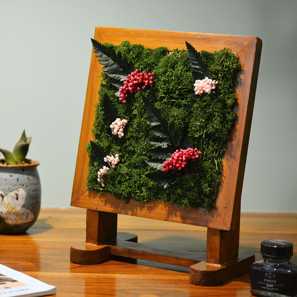 Fern Furor Tabletop Preserved Preserved Moss Frame with Stand - myBageecha